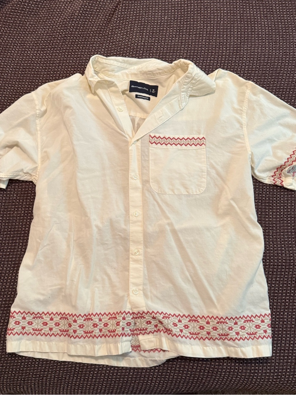 Abercrombie & Fitch Off White Short-Sleeve Button-Down Shirt with Red Trim